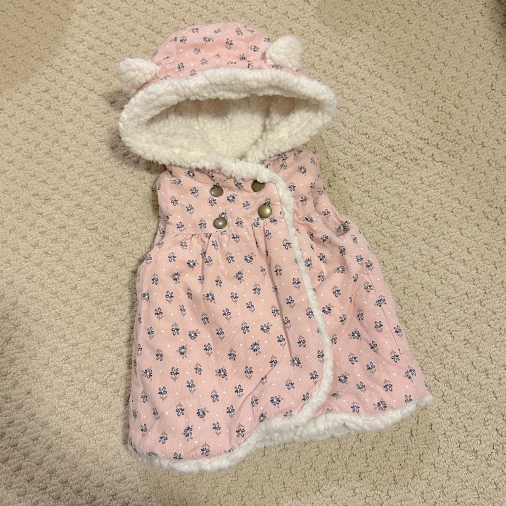 NWOT Teddy Bear Floral Hooded Sherpa Vest